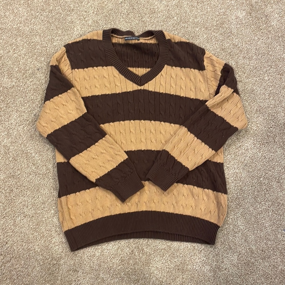 Brandy Melville v-neck sweater